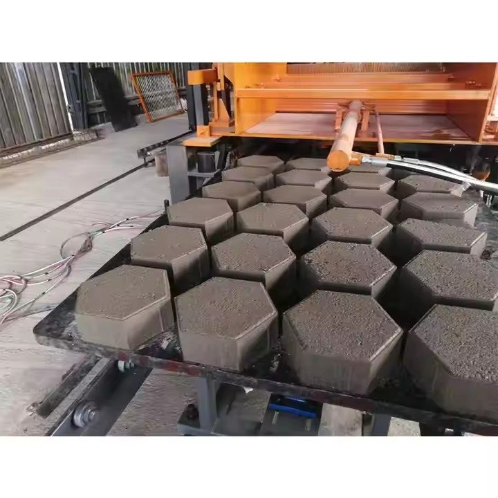 Hydraulic Concrete Brick Making Machine 10 Hydraulic Concrete Brick Making Machine