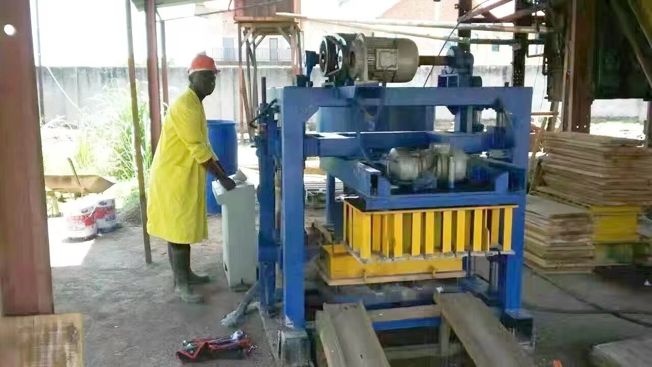 Automatic Brick Making Machine