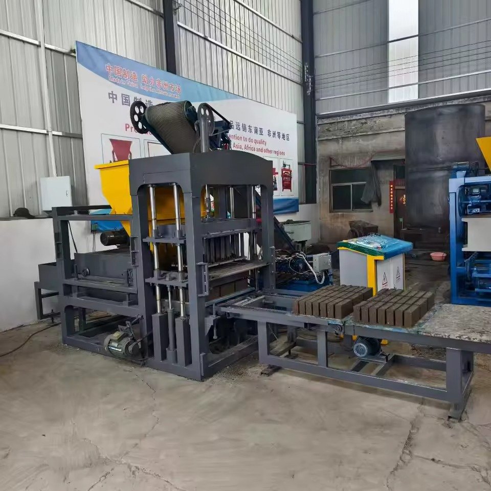 Cement Block Making Machine