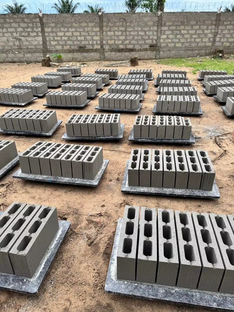 Maxi Brick Making Machine