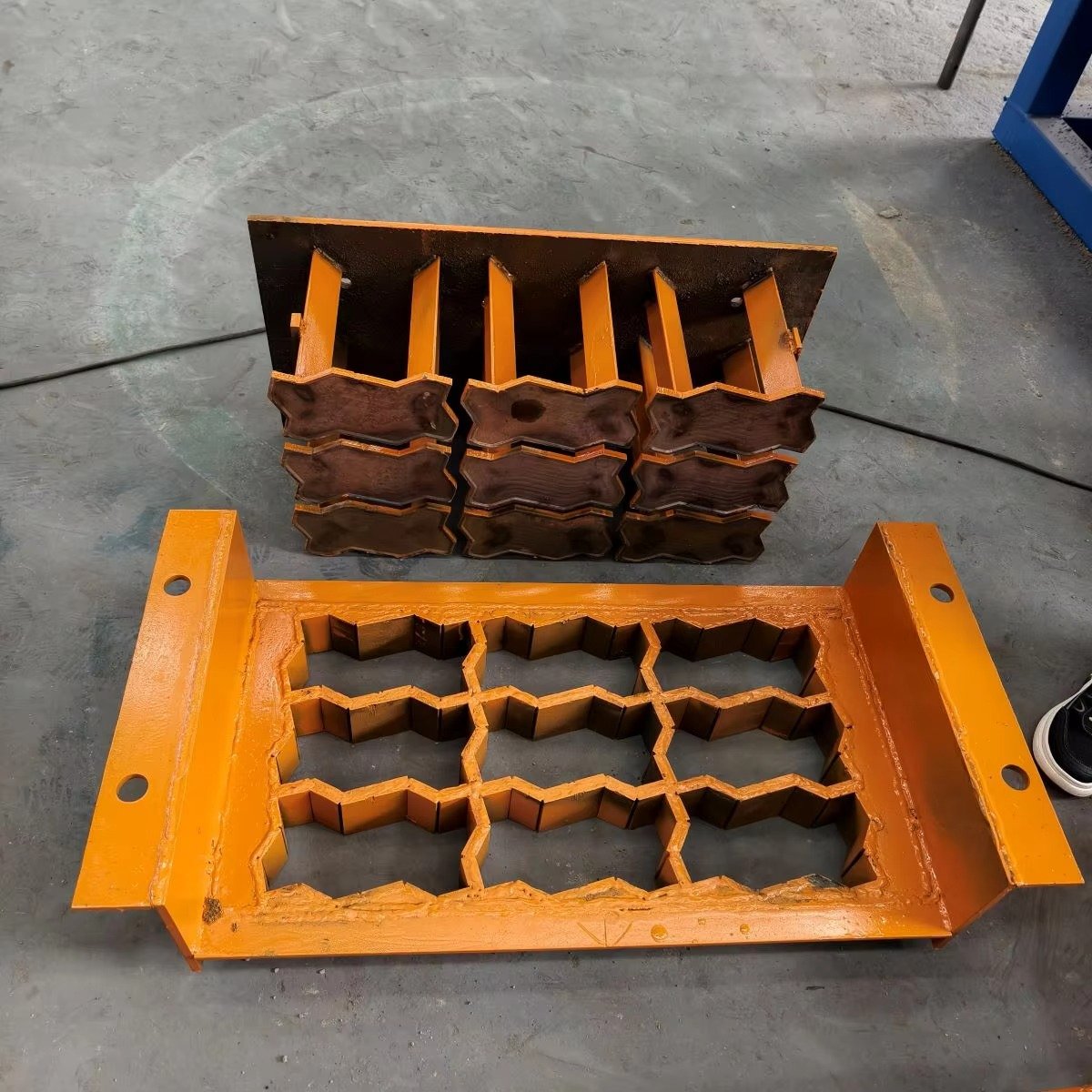 Cement Block Making Machine