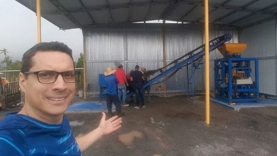 Semi Automatic Brick Making Machine